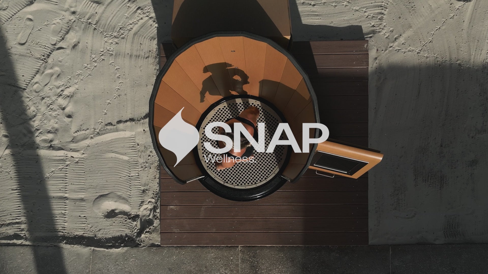 Experience more with SNAP Wellness. From our SnappyScreen touchless sunscreen application booth to our sought-after array of moisturizing, beautifully fragranced hand sanitizers, we bring luxury to your everyday.